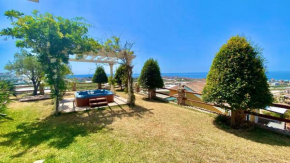 Villa Fabiola at Home